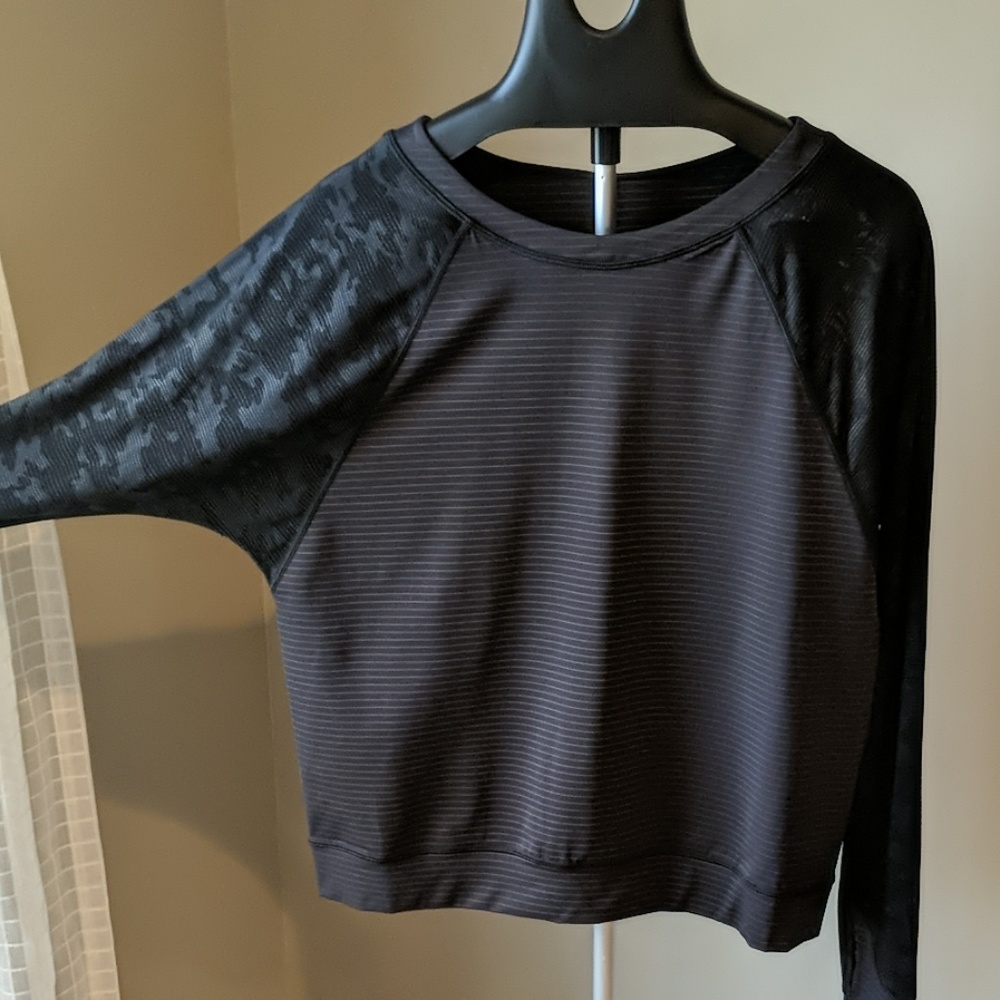 Lululemon Raglan Sleeve Pullover